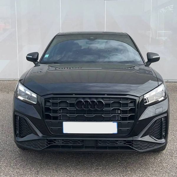Автологотип емблема чорні кільця Audi Q2 2017- Black Edition в решітку радіатора 4K5853602 408015 фото