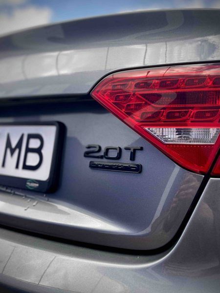 Автологотип емблема напис Audi Quattro 4G0853737 95мм чорна 403327 фото