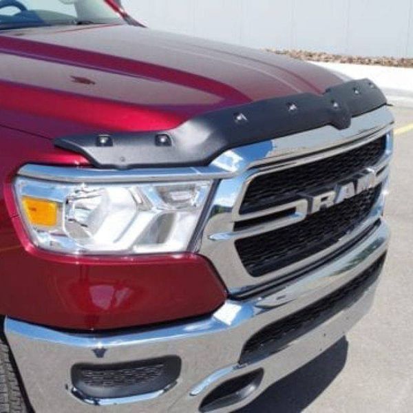 Дефлектор капоту на Dodge RAM 2019- гладкий Smooth Tough Guard TS6R99 229312 фото