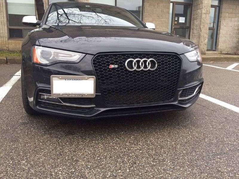 Решетка радиатора на Audi A5 2011-2016 в стиле RS5 Black 429938 фото Решетка радиатора на Audi A5 2011-2016 в стиле RS5 Black 429938 фото