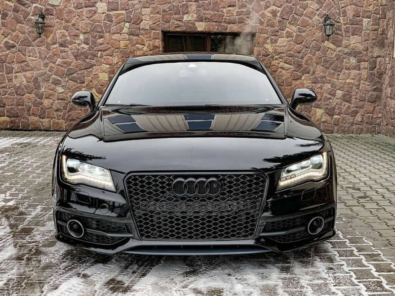 Решетка радиатора на Audi A7 2010-2014 в стиле RS7 Black 427327 фото
