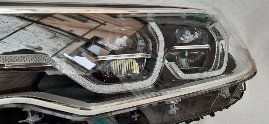 Передние фары на BMW 5 Series G30 2017-2020 FULL LED вместо оригинальных ксеноновых фар SY 430405 фото