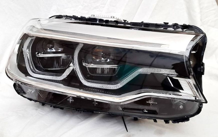 Передние фары на BMW 5 Series G30 2017-2020 FULL LED вместо оригинальных ксеноновых фар SY 430405 фото