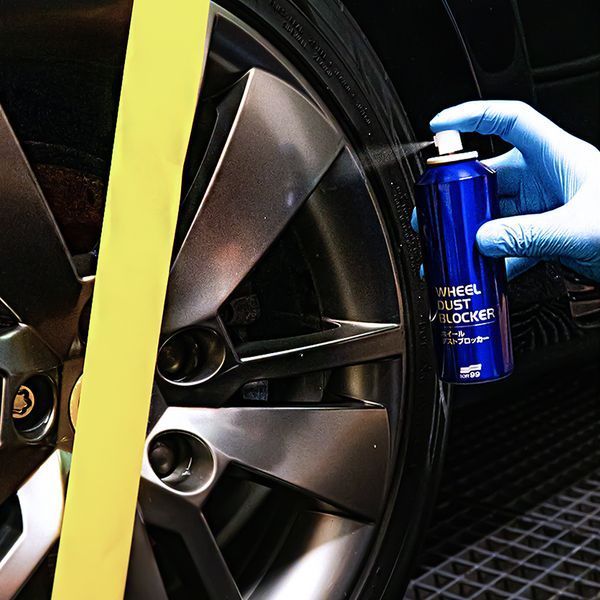 Захисне покриття для дисків Soft99 Wheel Dust Blocker 200 мл 417835 фото Захисне покриття для дисків Soft99 Wheel Dust Blocker 200 мл 417835 фото