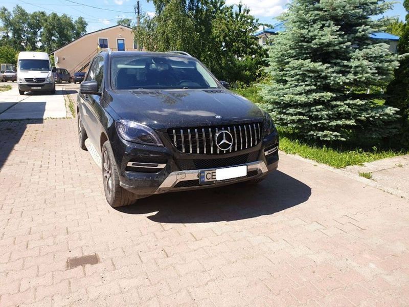 Решетка радиатора на Mercedes M-class W166 2011-2015 GT Chrome Black 427603 фото