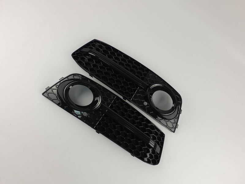 Решітки переднього бампера на Audi A4 B8 2007-2011 стиль RS Black A4-RS0081 240807 фото