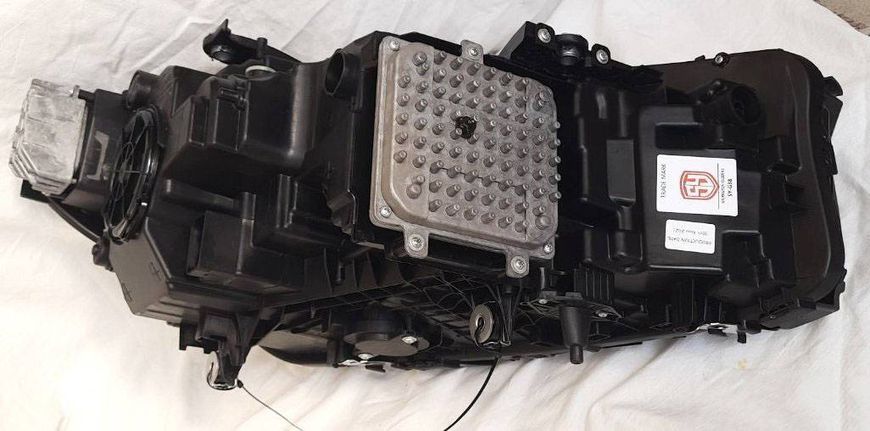 Передние фары на BMW 5 Series G30 2020-2024 FULL LED вместо оригинальных ксеноновых фар 430406 фото