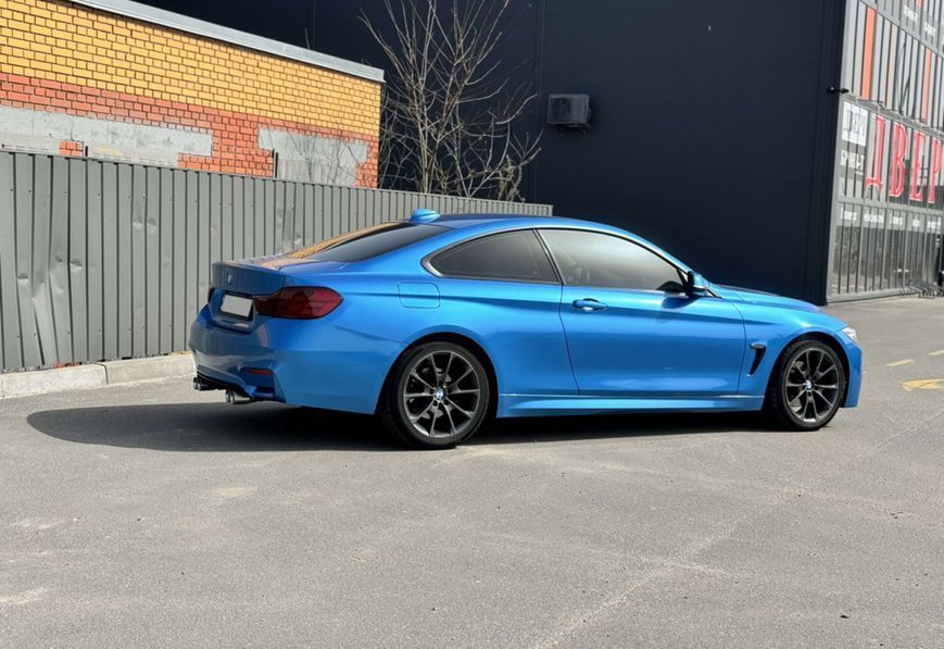 Накладки на пороги (стиль M4 F82) на BMW 4 F32, F33 2013-2020 428640 фото