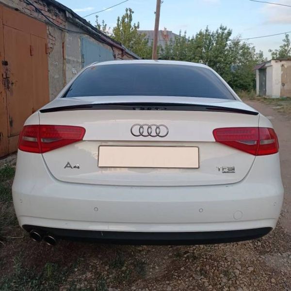 Спойлер на Audi A4 B8 2007-2015 чорний глянець 425955 фото Спойлер на Audi A4 B8 2007-2015 чорний глянець 425955 фото