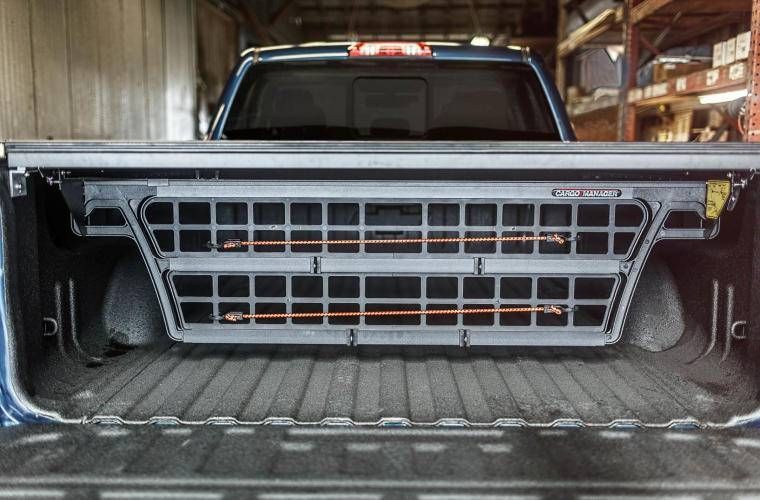 Розділювач кузова для Toyota Hilux 2015- Roll N Lock Cargo Manager CM518 142656 фото