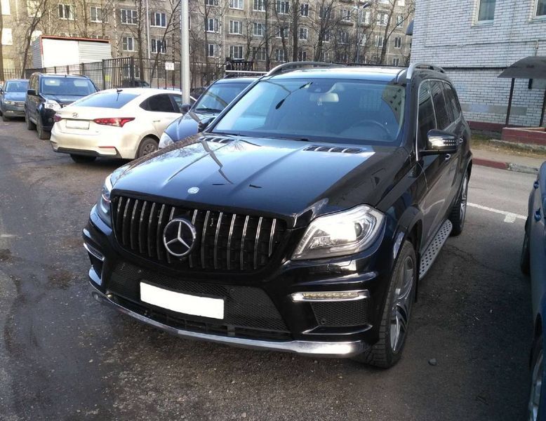 Решітка радіатора на Mercedes GL-class X166 2012-2015 GT Chrome Black 427625 фото Решітка радіатора на Mercedes GL-class X166 2012-2015 GT Chrome Black 427625 фото