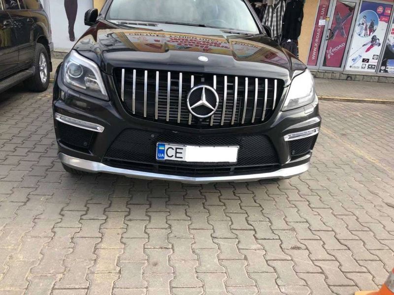 Решітка радіатора на Mercedes GL-class X166 2012-2015 GT Chrome Black 427625 фото Решітка радіатора на Mercedes GL-class X166 2012-2015 GT Chrome Black 427625 фото