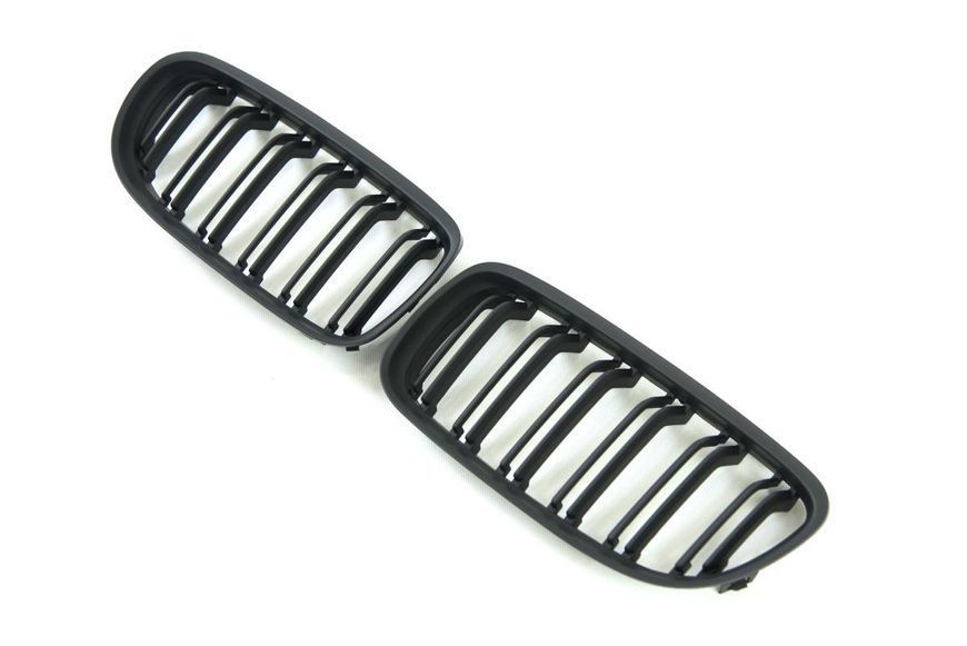 Решітка радіатора на BMW 3 E90, E91 2008-2012 M-Look Black Matt 429075 фото Решітка радіатора на BMW 3 E90, E91 2008-2012 M-Look Black Matt 429075 фото