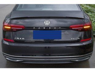 Спойлер на Volkswagen Passat 2019- USA чорний глянець 355133 фото