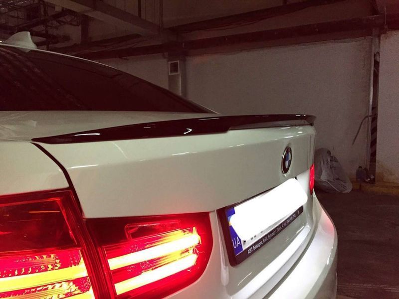 Спойлер на BMW 3 F30 2011-2018 стиль M-Performance чорний глянець 428789 фото