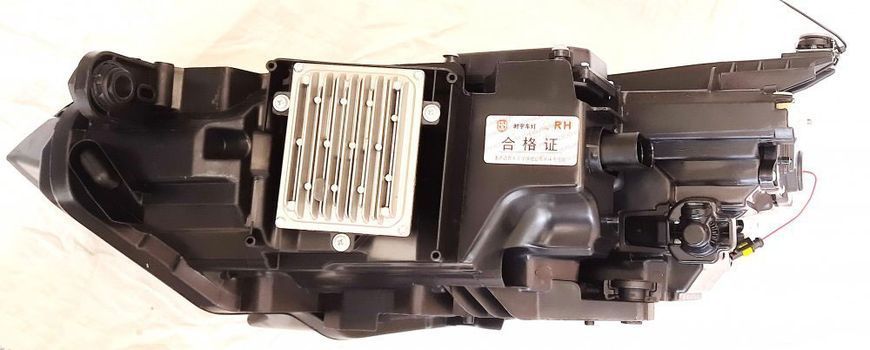 Передние фары на Volkswagen Passat B8 2014-FULL LED вместо штатных галогеновых фар 430493 фото