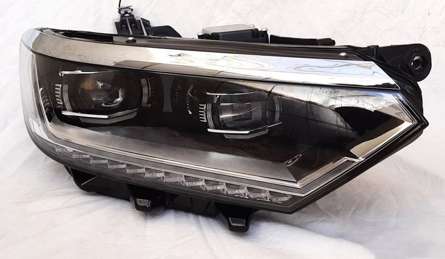 Передние фары на Volkswagen Passat B8 2014-FULL LED вместо штатных галогеновых фар 430493 фото