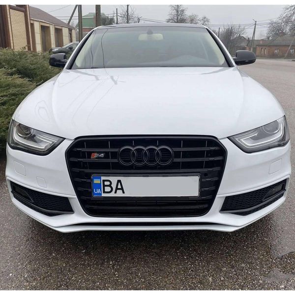 Решітка радіатора на Audi A4 B8 2011-2015 стиль S4 Black 241064 фото