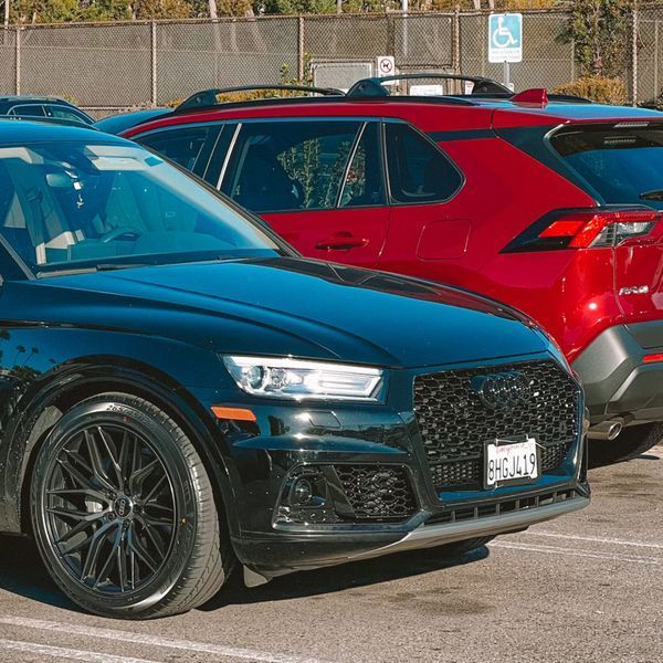 Решетка радиатора на Audi Q5 2016-2020 в стиле RSQ5 Black 427347 фото