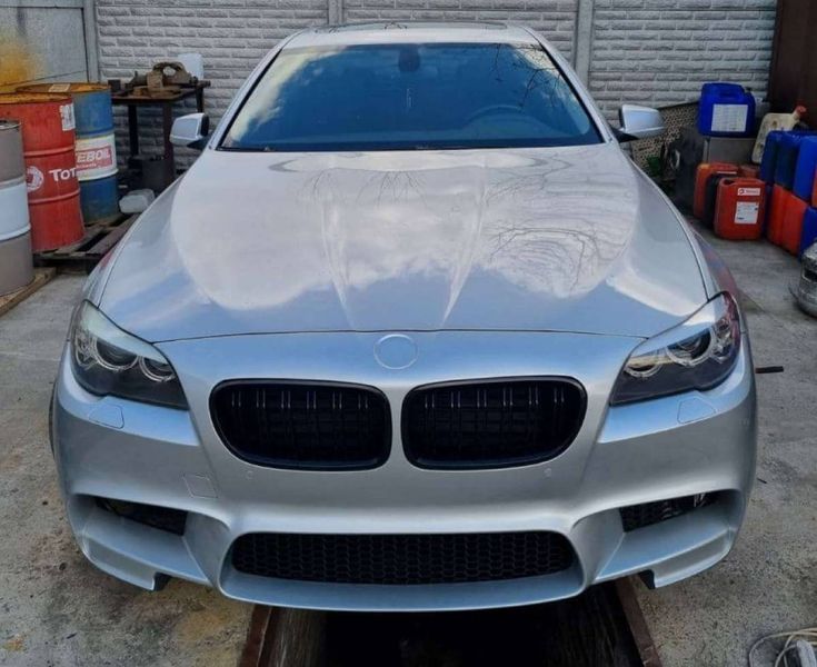 Комплект обвеса передний и задний бампер на BMW 5 F10, F11 2010-2017 в стиле M5 428583 фото