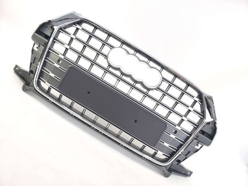Решетка радиатора на Audi Q3 2014-2018 в стиле SQ3 Silver Chrome 429963 фото