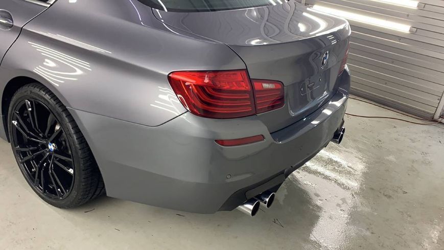 Комплект обвеса передний и задний бампер на BMW 5 F10, F11 2010-2017 в стиле M5 428583 фото