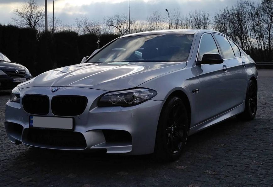 Комплект обвеса передний и задний бампер на BMW 5 F10, F11 2010-2017 в стиле M5 428583 фото