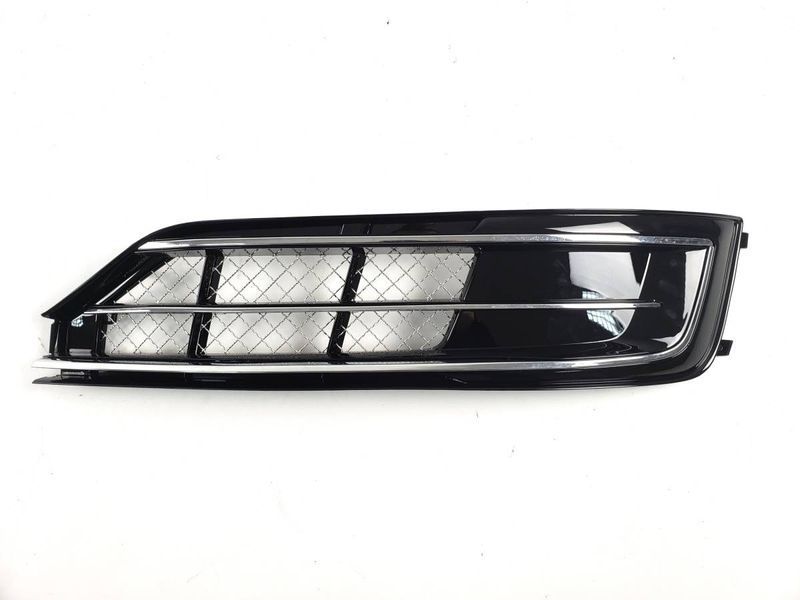 Решетки в бампер Chrome Black (стиль W12) на Audi A8 D4 2014-2017 429180 фото