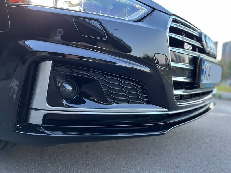 Решетки в бампер Black/Silver (стиль S5 под дистроник) S-Line на Audi A5 2016-2020 429171 фото