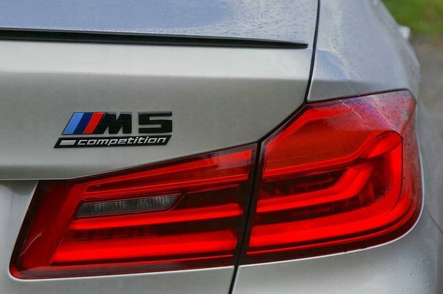 Автологотип емблема напис BMW M5 Competition Black Shadow Edition 51148078714 чорний глянець 401649 фото Автологотип емблема напис BMW M5 Competition Black Shadow Edition 51148078714 чорний глянець 401649 фото