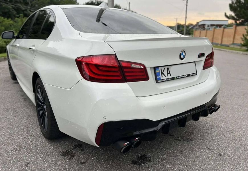 Комплект обвісу передній і задній бампер на BMW 5 F10, F11 2010-2017 стиль M5 F90 LCI 428584 фото Комплект обвісу передній і задній бампер на BMW 5 F10, F11 2010-2017 стиль M5 F90 LCI 428584 фото