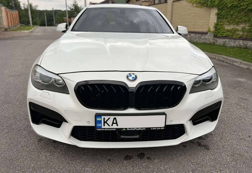 Комплект обвісу передній і задній бампер на BMW 5 F10, F11 2010-2017 стиль M5 F90 LCI 428584 фото Комплект обвісу передній і задній бампер на BMW 5 F10, F11 2010-2017 стиль M5 F90 LCI 428584 фото