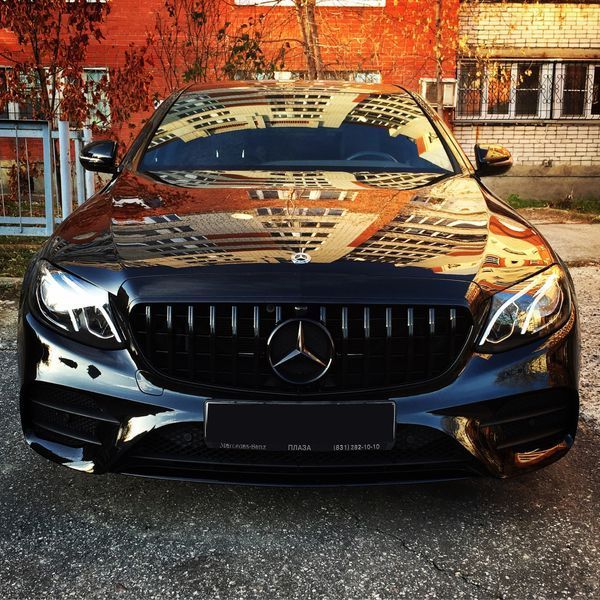 Решітка радіатора на Mercedes E-class W213 2016-2020 GT Black під камеру 429975 фото
