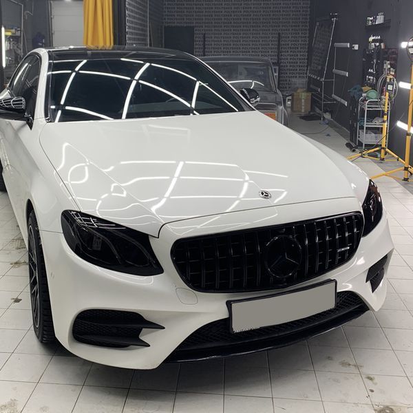 Решітка радіатора на Mercedes E-class W213 2016-2020 GT Black під камеру 429975 фото