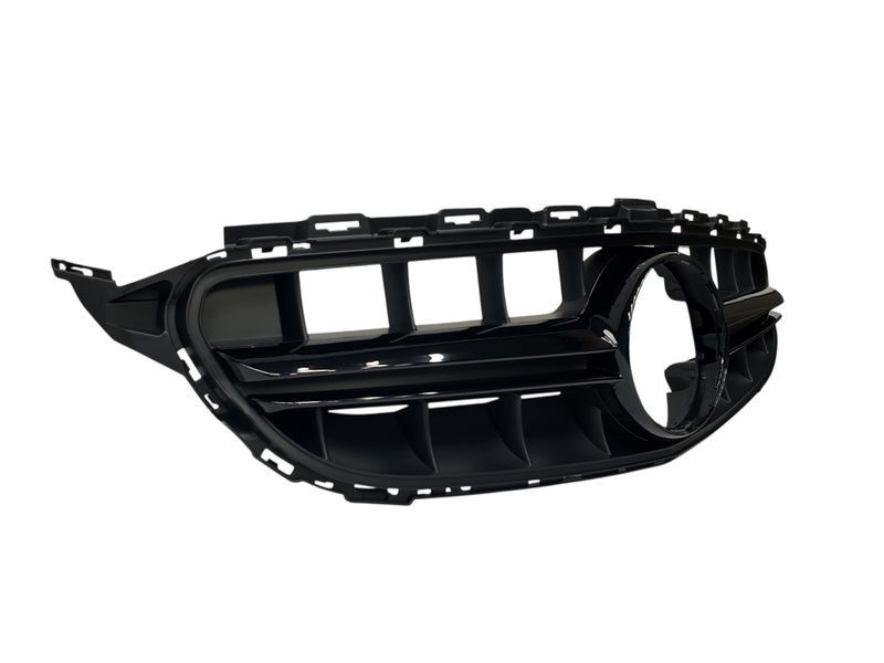 Решетка радиатора Full Black AMG C63 S на Mercedes-Benz C-Class W205 2014-2018 года 522978 фото