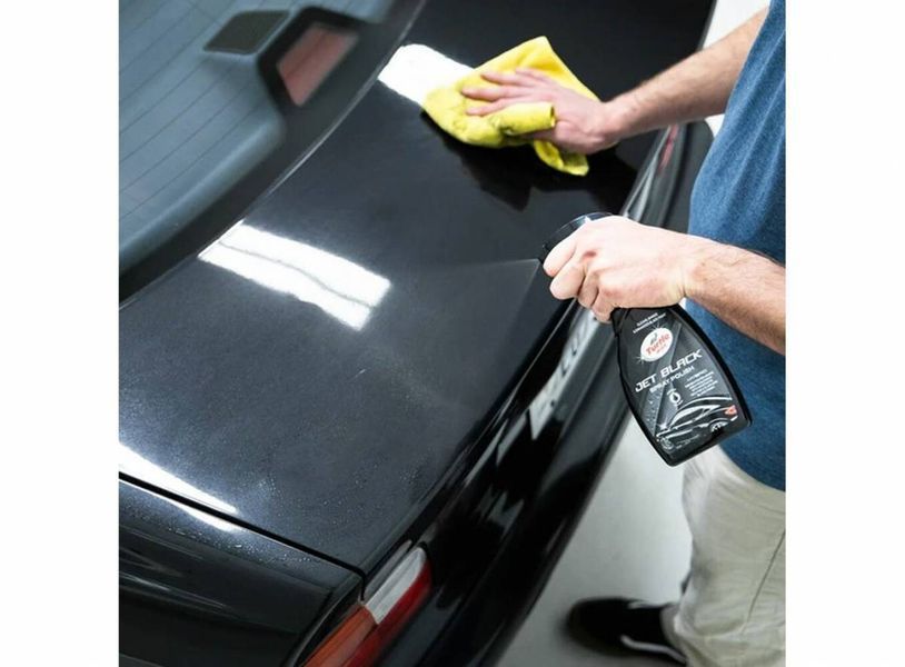 Черный полироль Turtle Wax Jet Black Spray Polish 500 мл с воском 340661 фото