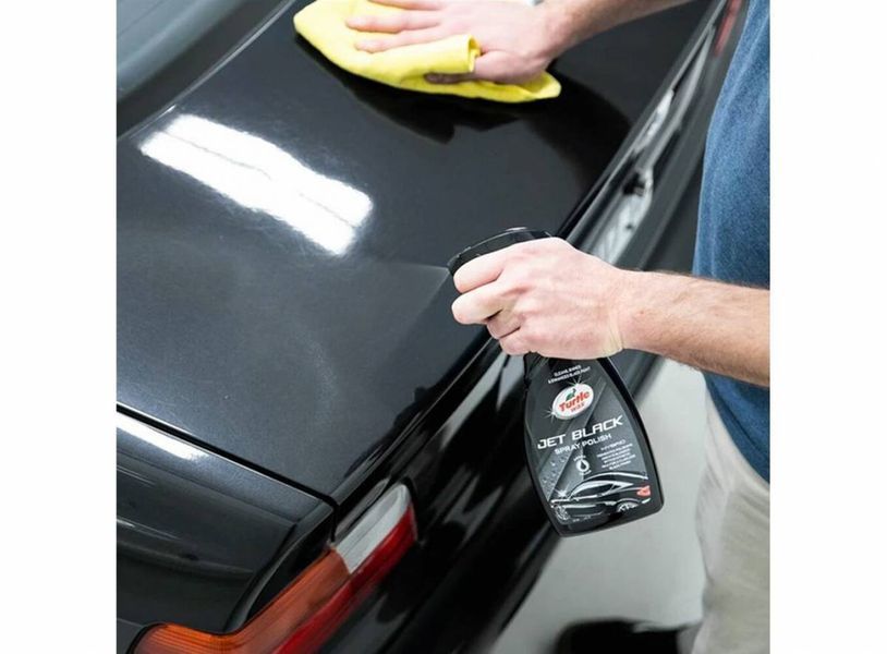 Черный полироль Turtle Wax Jet Black Spray Polish 500 мл с воском 340661 фото
