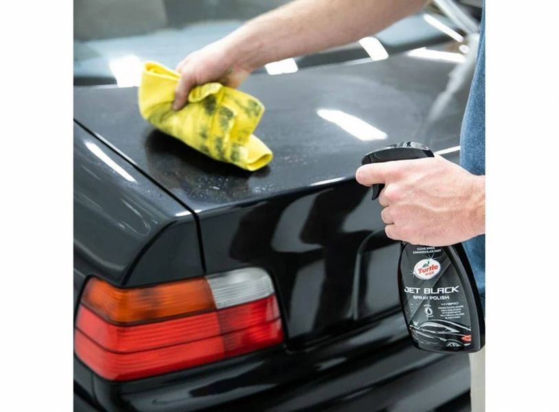 Черный полироль Turtle Wax Jet Black Spray Polish 500 мл с воском 340661 фото