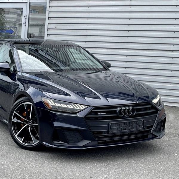 Автологотип черная эмблема Audi A7 2017- Black Edition в решетку радиатора 82A071801 317751 фото