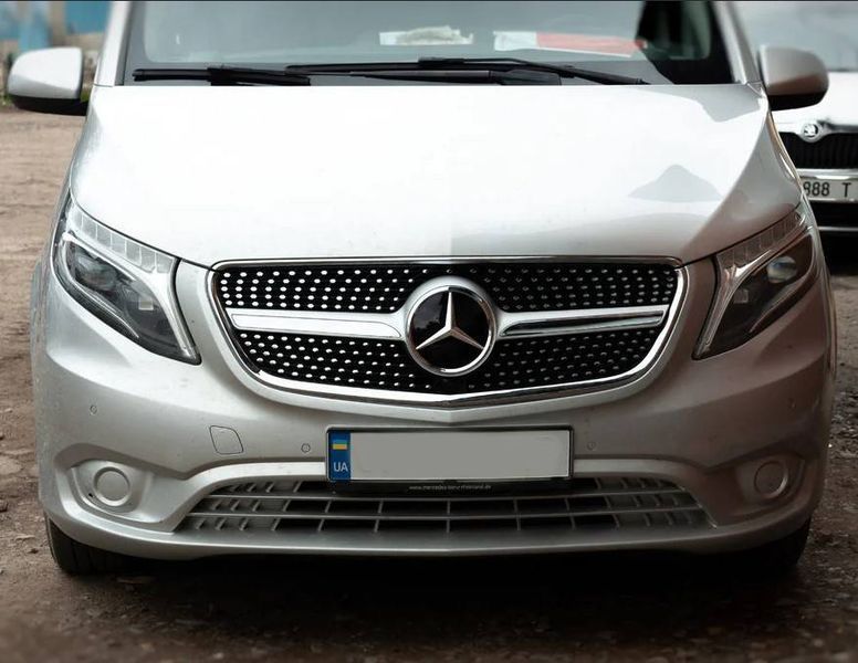 Решетка радиатора на Mercedes Vito W447 2014-2019 Diamond Silver 427584 фото