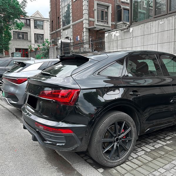Спойлер на Audi Q5 2021- Sportback верхній чорний глянець 523268 фото