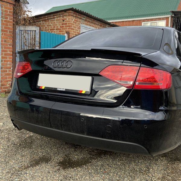 Спойлер на Audi A4 B8 2007-2015 M4 Style чорний глянець 431165 фото