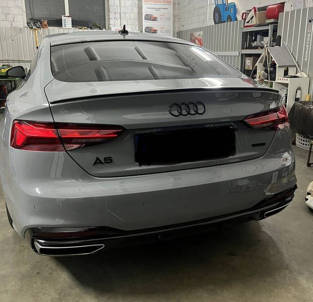 Спойлер на Audi A5 2017-2024 V1 чорний глянець 418585 фото