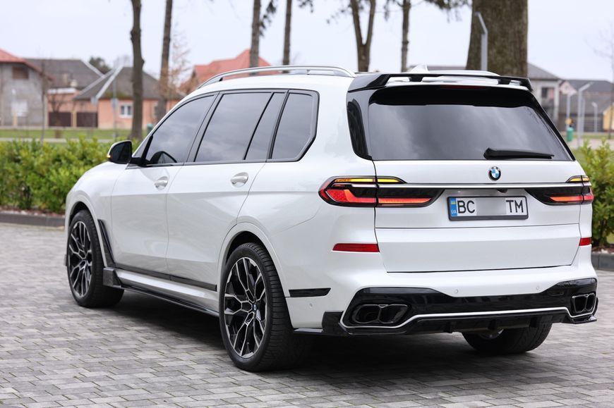 Комплект рестайлинга на BMW X7 G07 2018-2023 в стиле X7 M60i LCI + оптика 522175 фото Комплект рестайлинга на BMW X7 G07 2018-2023 в стиле X7 M60i LCI + оптика 522175 фото