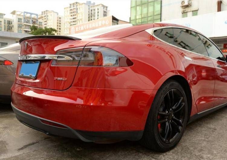 Карбоновый спойлер на машину Tesla Model S 2012- 356766 фото