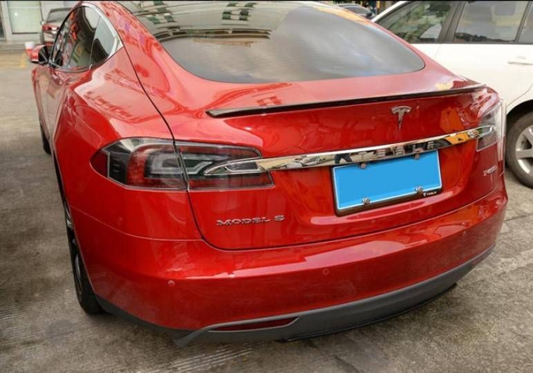 Карбоновый спойлер на машину Tesla Model S 2012- 356766 фото
