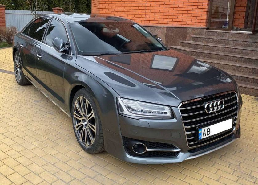 Передний бампер на Audi A8 2014-2017 в стиле S8 Chrome 428696 фото