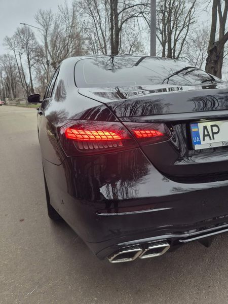 Комплект рестайлінгу на Mercedes E-Class W213 2016-2020 стиль E63 AMG 2020 521916 фото Комплект рестайлінгу на Mercedes E-Class W213 2016-2020 стиль E63 AMG 2020 521916 фото