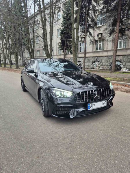 Комплект рестайлінгу на Mercedes E-Class W213 2016-2020 стиль E63 AMG 2020 521916 фото Комплект рестайлінгу на Mercedes E-Class W213 2016-2020 стиль E63 AMG 2020 521916 фото