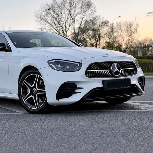 Решітка радіатора на Mercedes E-class W213 2020-2023 AMG Diamond під камеру Chrome black 522786 фото